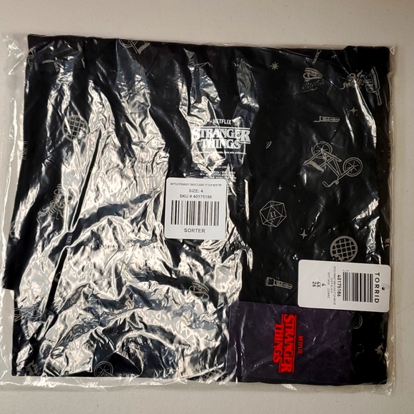 ❤️NWT VINTAGE TORRID TOP - STRANGER THINGS DEMOGORGON TEE - PLUS SIZE SHIRT - Picture 6 of 11